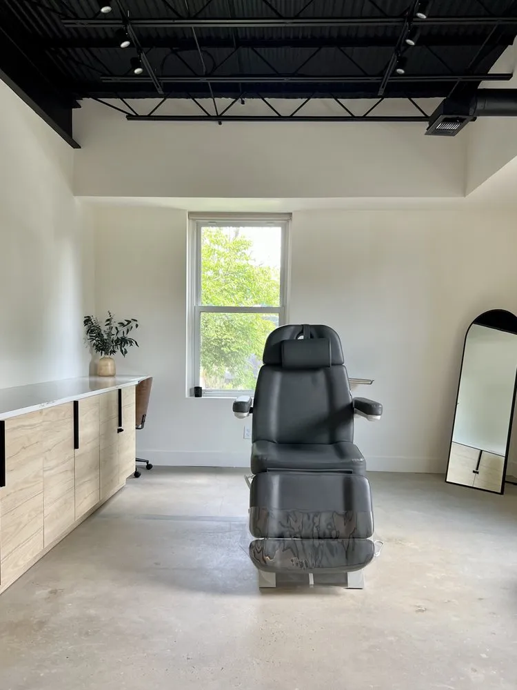 about-us-page-at-ella-esthetics-in-alexandria-va