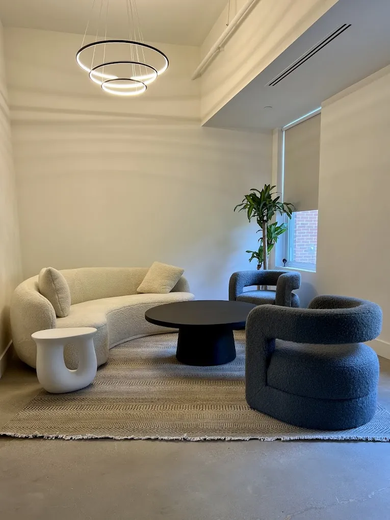 contact-ella-at-ella-esthetics-in-alexandria-va