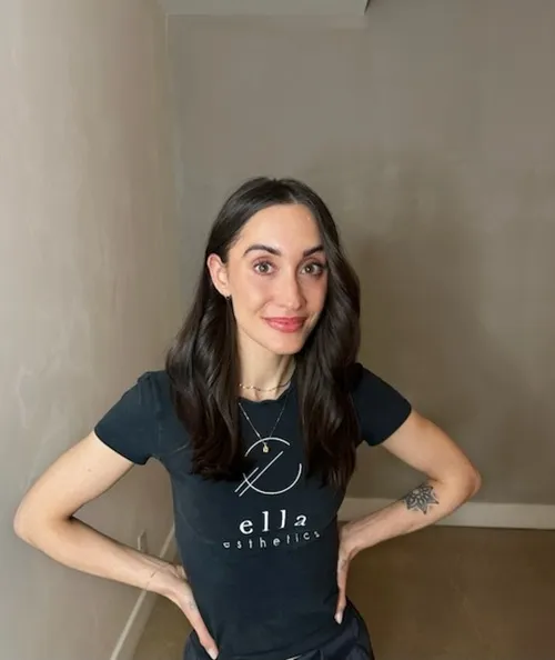 Breanna-Headshot--at-ella-esthetics-in-alexandria-va